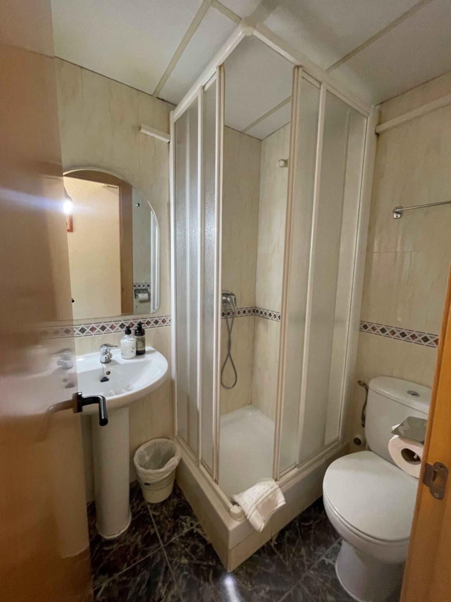 Hostal Cumbre Zaragoza Eksteriør billede