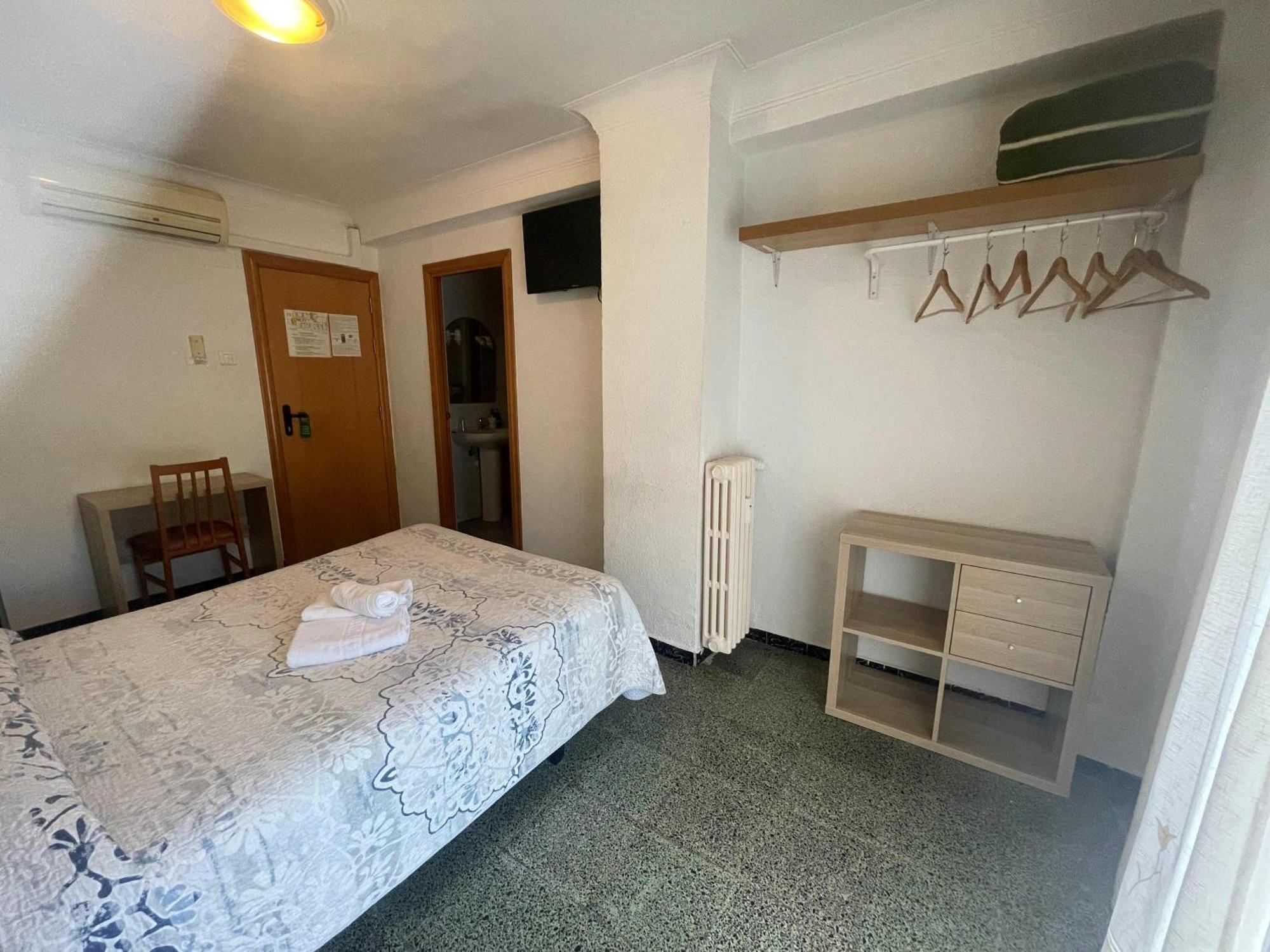 Hostal Cumbre Zaragoza Eksteriør billede