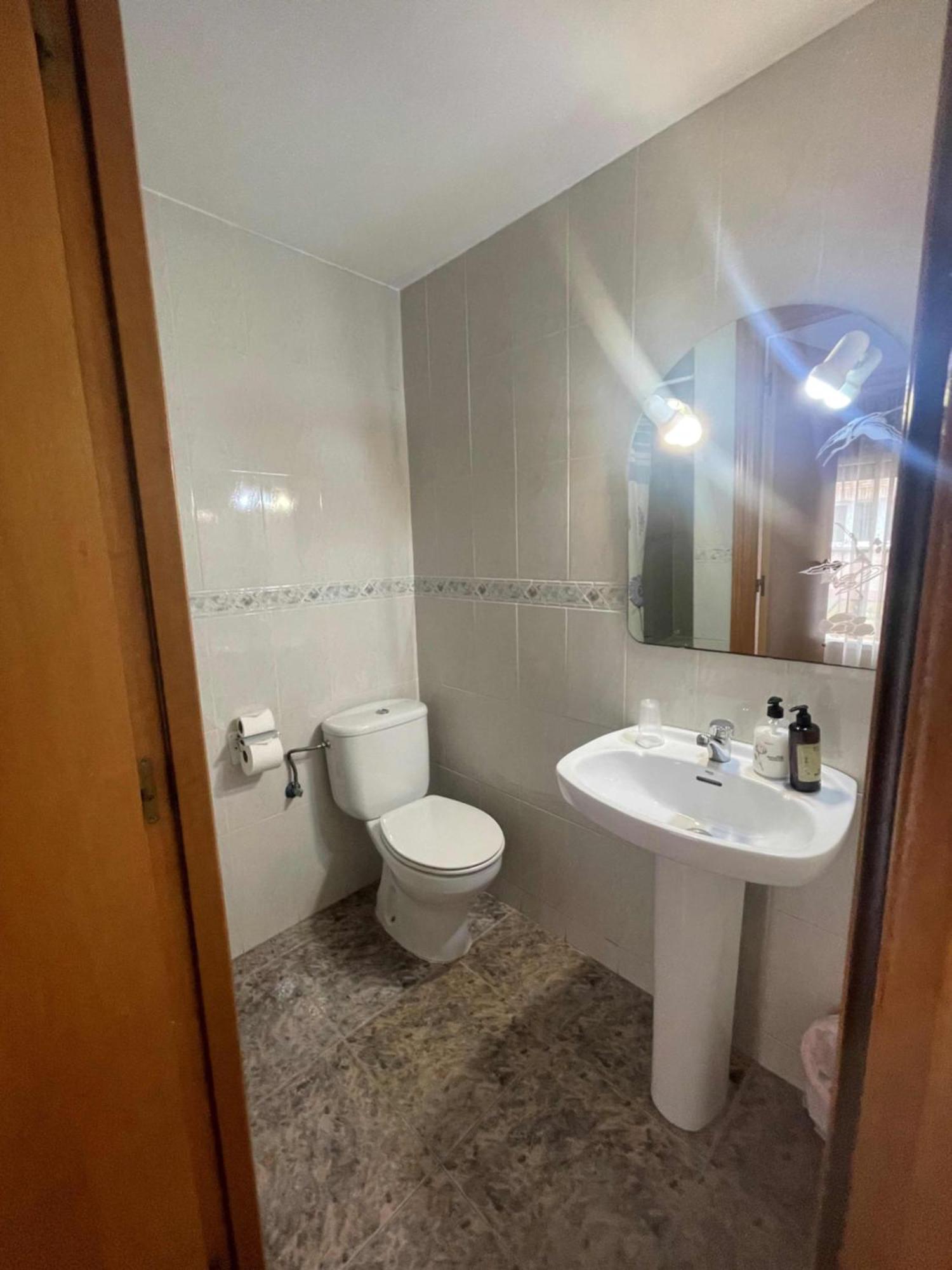 Hostal Cumbre Zaragoza Eksteriør billede