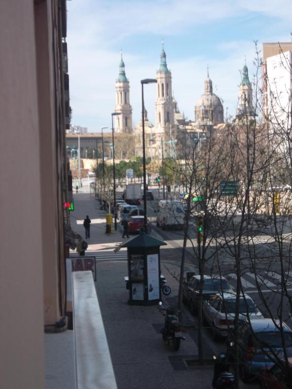 Hostal Cumbre Zaragoza Eksteriør billede
