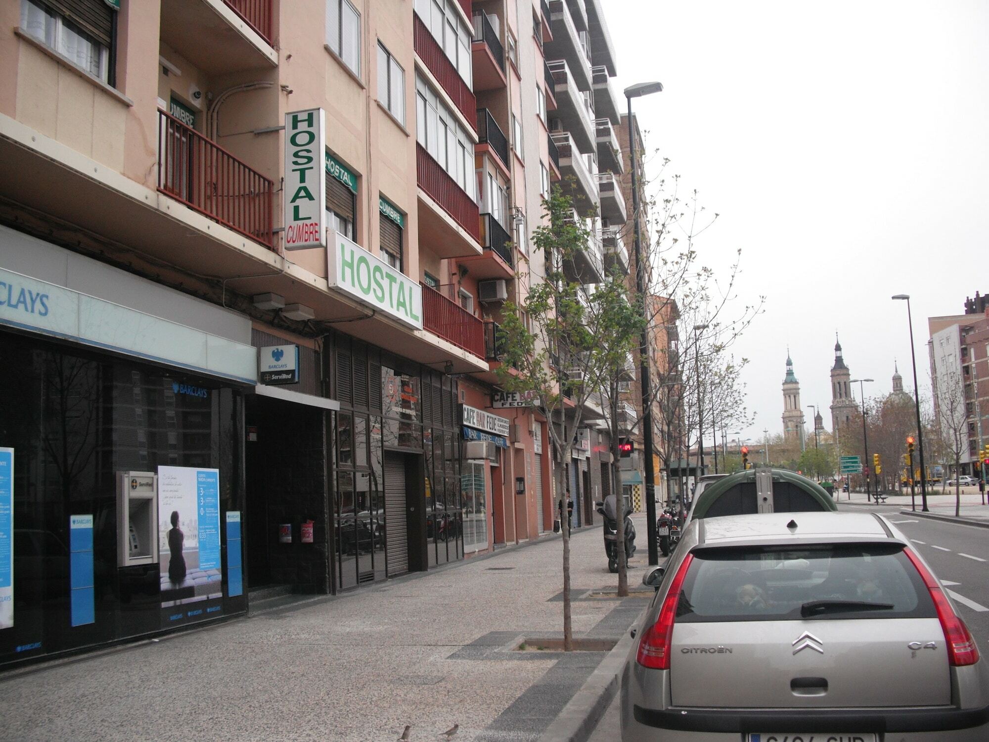 Hostal Cumbre Zaragoza Eksteriør billede